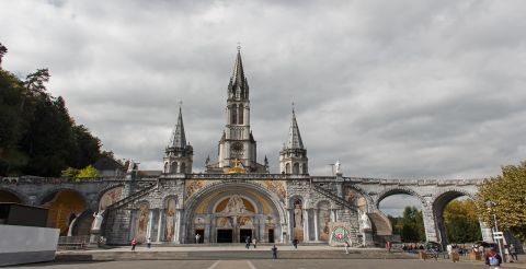 Viaggio a Lourdes per il 166° anniversario